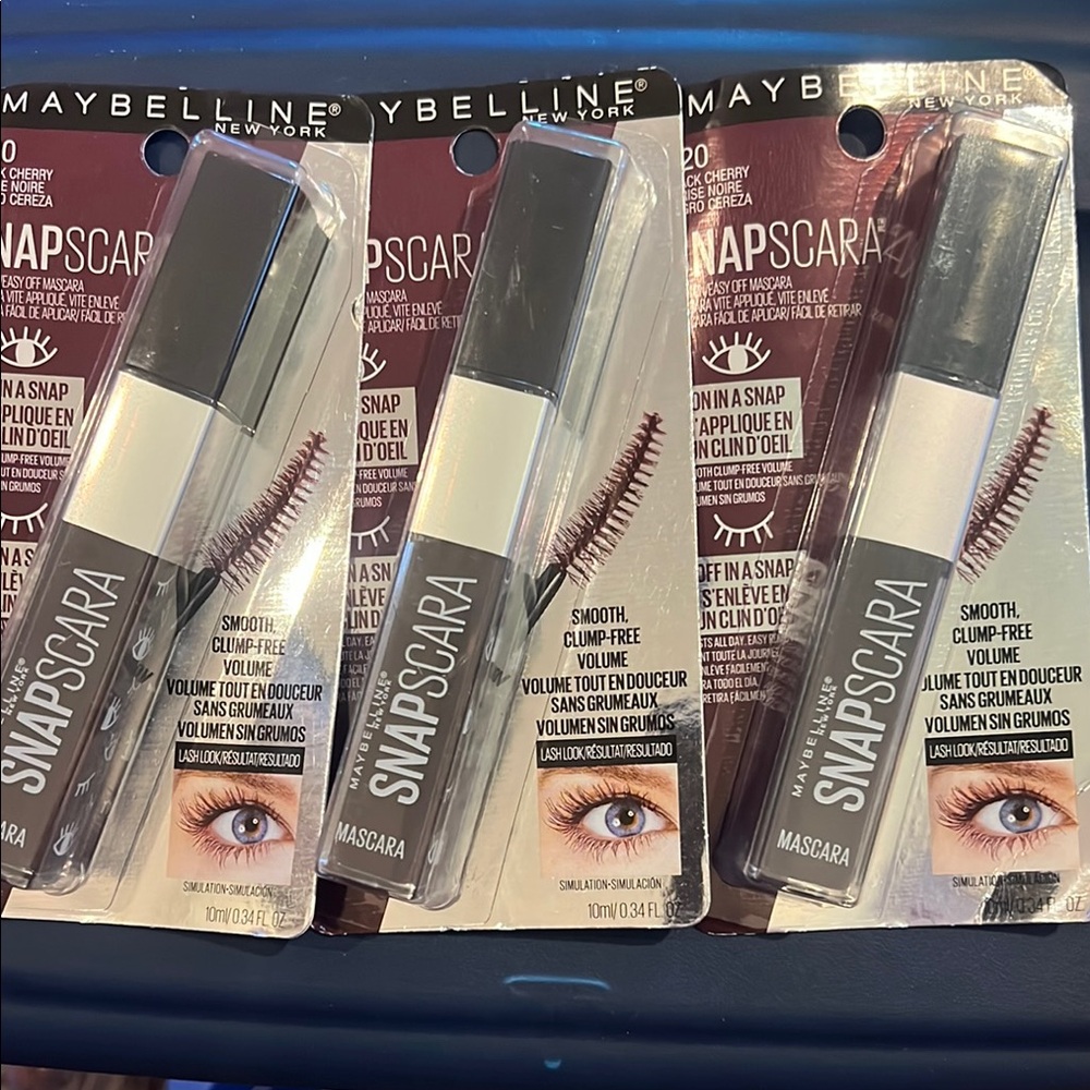 Maybelline Black Cherry Snapscara Mascara Bold Definition Trendy Chic 3-pack Eye